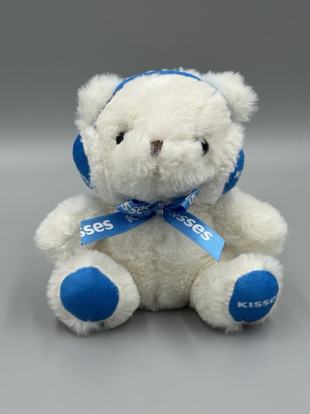 Hershey's Kisses White Blue Teddy Bear Plush W/ Earmuffs Plush Small 7” Galerie
